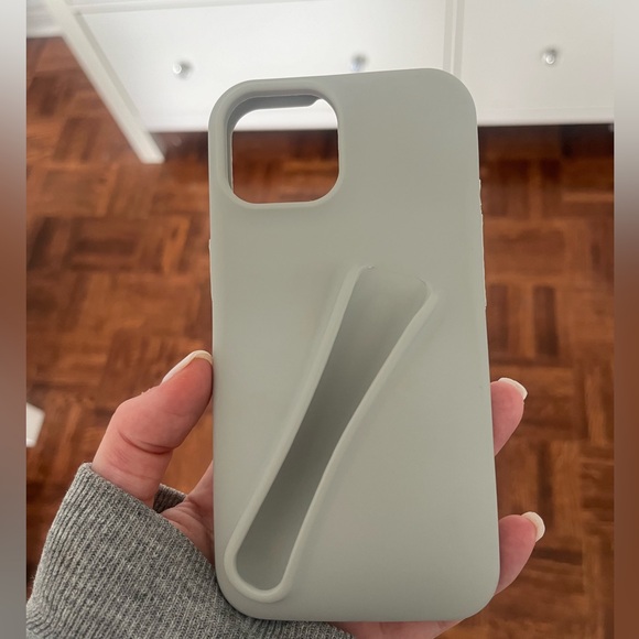 COPY - IPHONE 13 TRENDY LIP GLOSS HOLDER PHONE CASE NEVER USED!!!!! BRAND NEW!!… - Picture 5 of 5